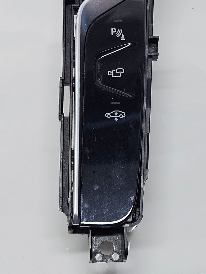 9398275-2015 BMW 740Li 7 Series G11 G12 Center Console Switch Panel OEM