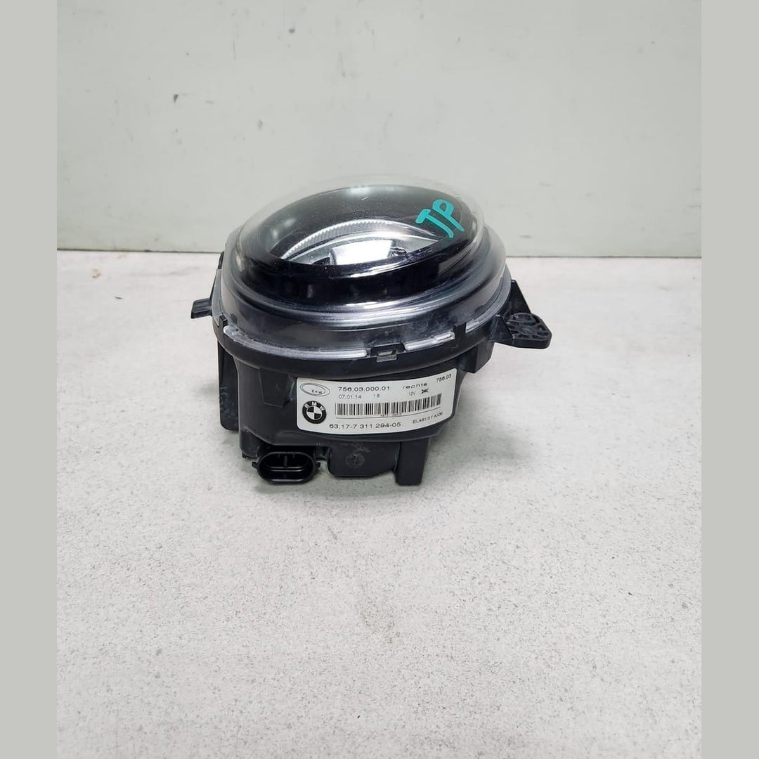 2014-2016 BMW 5 Series F07 F10 F11 528i 535i 550i Front Right Fog Light 7311294 