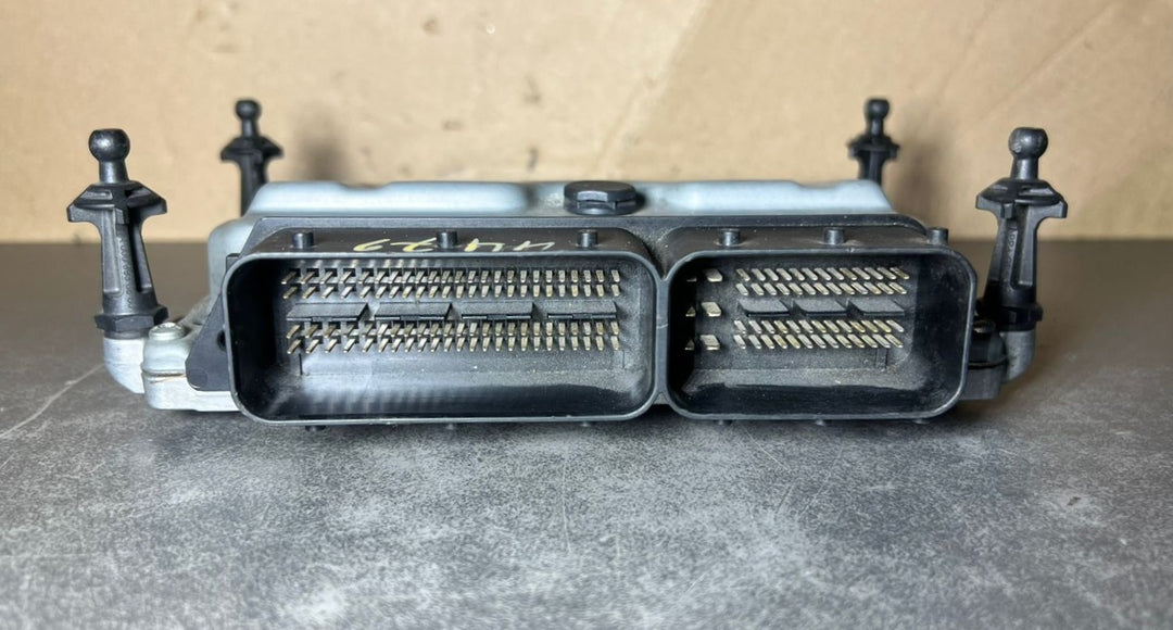03-06 Mercedes W203 C-Class Engine Control Module Unit ECM ECU A272 1534479 OEM