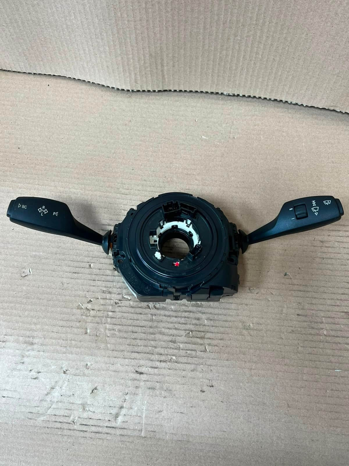 BMW 3' F30, F31, F35 F80 328i Wiper Turn Signal Indicator Stalk/Switch 9253746