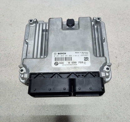 BMW Engine Control Unit DDE 8598759 ECU SET 320D 2017 B47 RHD 