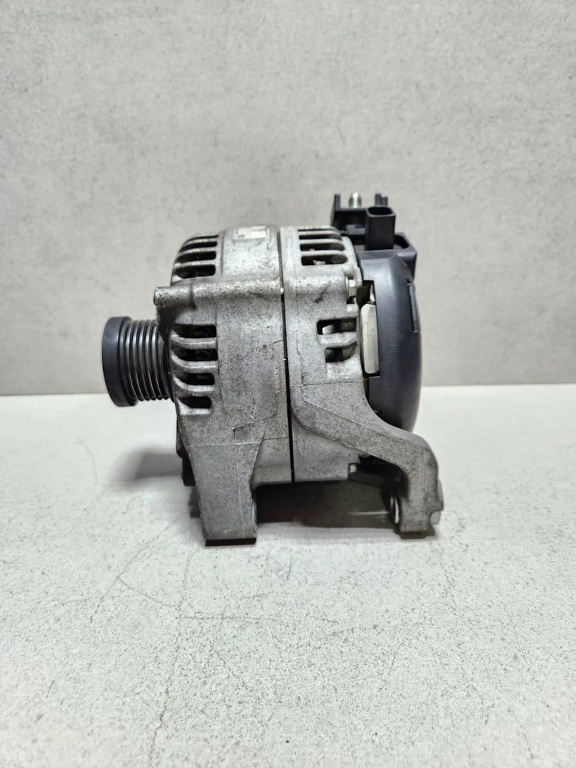 2014-2016 BMW 520i Alternator 7605478 F10 F11 F20 E84 320i 520i 528i series