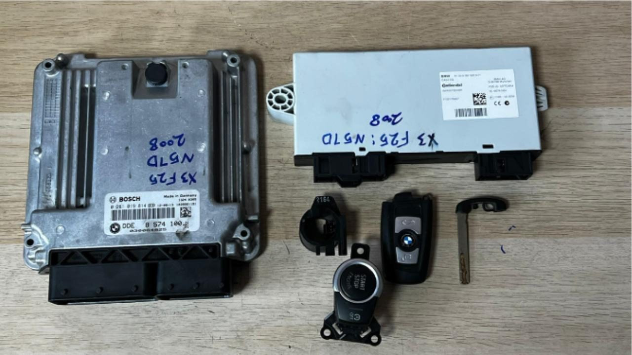 2008 BMW X3 F25 N57D Engine Control Unit BOSCH 8574100 DDE SET WITH KEY