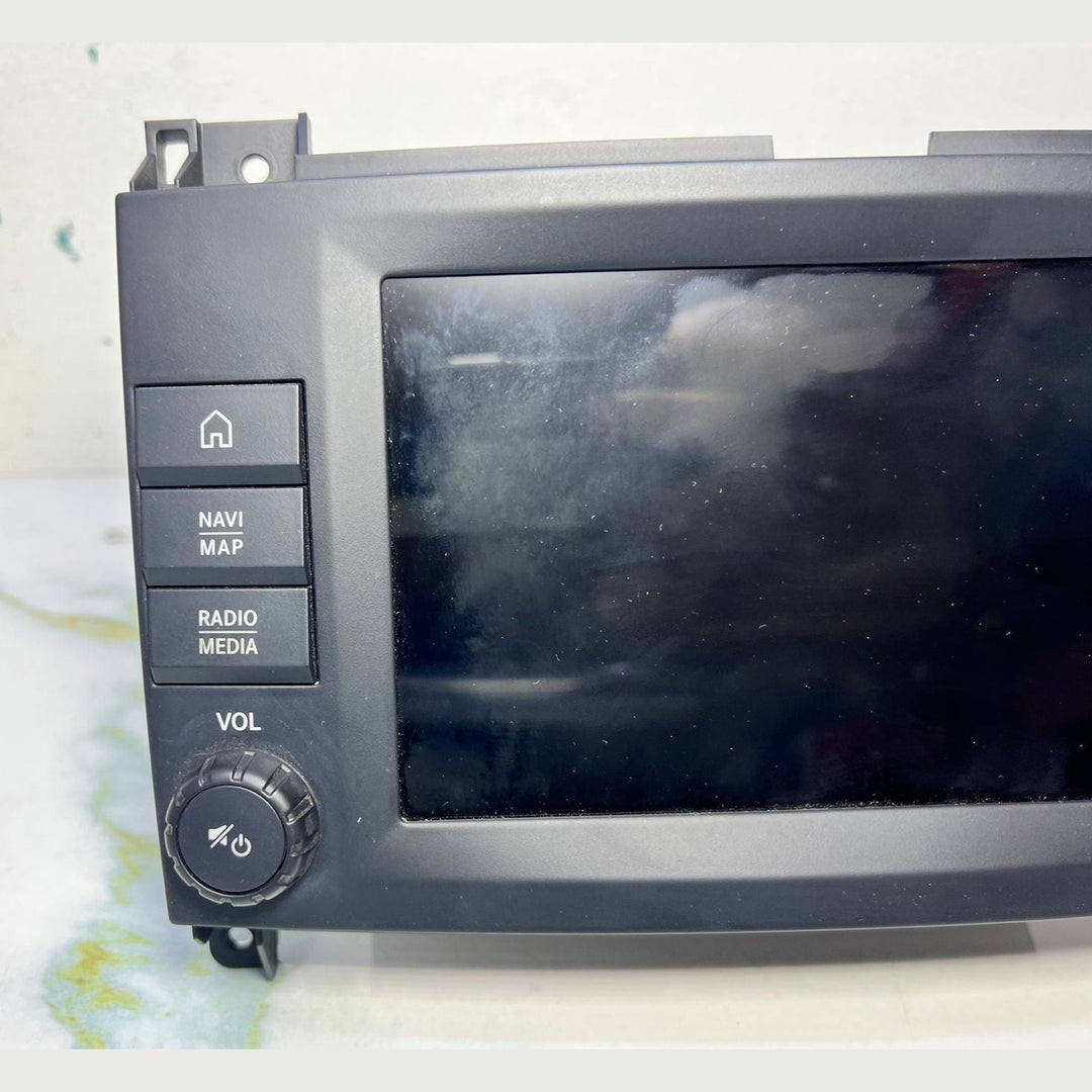 Mercedes-Benz W447 Vito Media Radio Navigation System Head Unit A447 9002919 0EM
