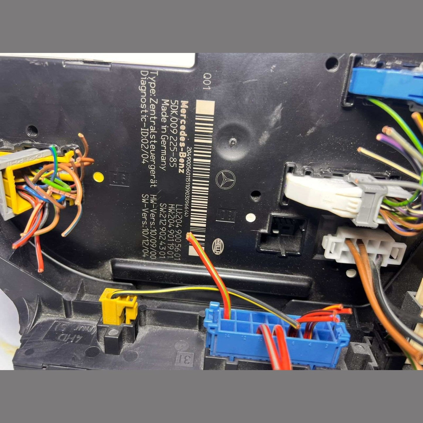 2012-2014 Mercedes-Benz C250 Rear Sam Relay Fuse Box Assy 204 9005601 W204 C-Cla