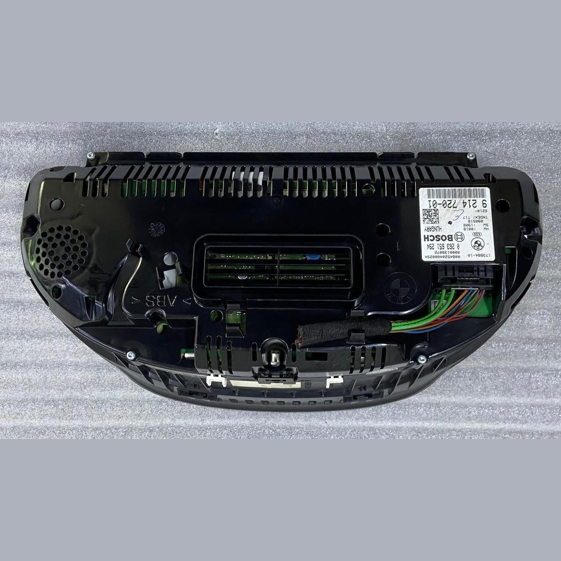 OEM BMW F01 F06 F07 F10 F12 INSTRUMENT CLUSTER SPEEDOMETER BOSCH 9214720