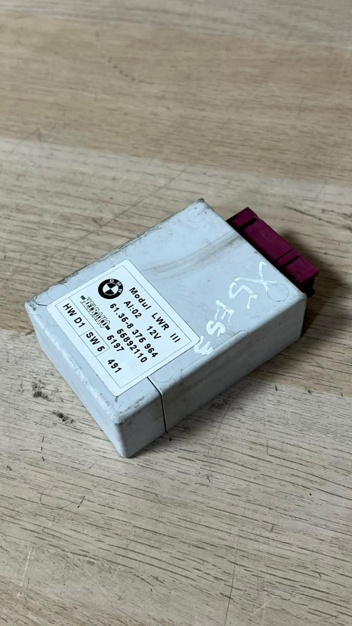 99-01 BMW 740i Headlight Leveling Control Module 8375964  E38 7 Series, E39 5 Se