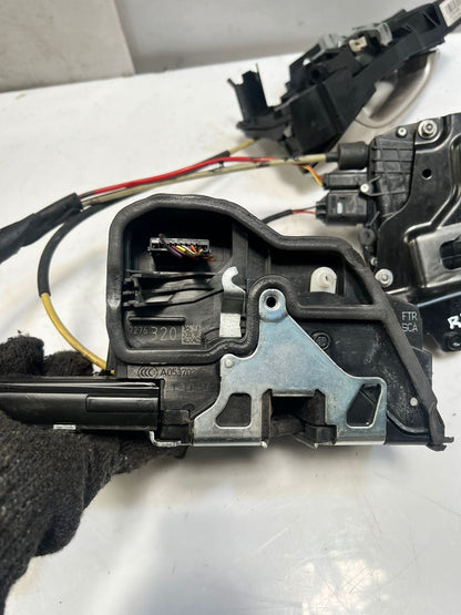 2014-2015 BMW 640i F06 F07 6' Gran Coupe Front RIGHT Door Lock 7276320 OEM