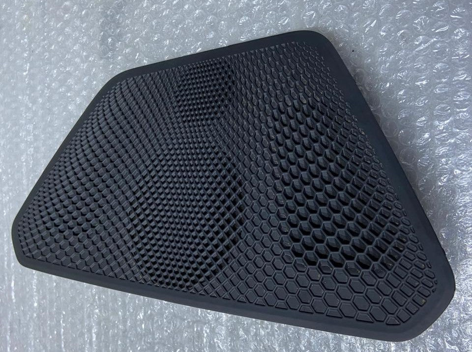 BMW G20 G21 G22 G23 G26 G80 M3 M4 Dashboard Speaker Tweeter Holder 6831282