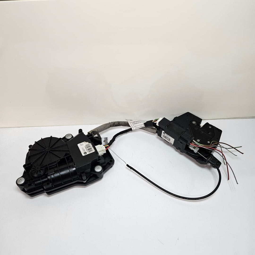 2010-2015 BMW 5 Series F07 GT 528i Trunk Lid Lock Actuator 7330648