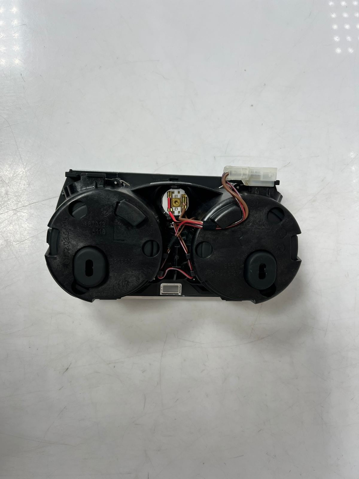 2019-2023 BMW 8' G14, G15, G16 M850i CENTRE CONSOLE Cup Holder 9396505 OEM