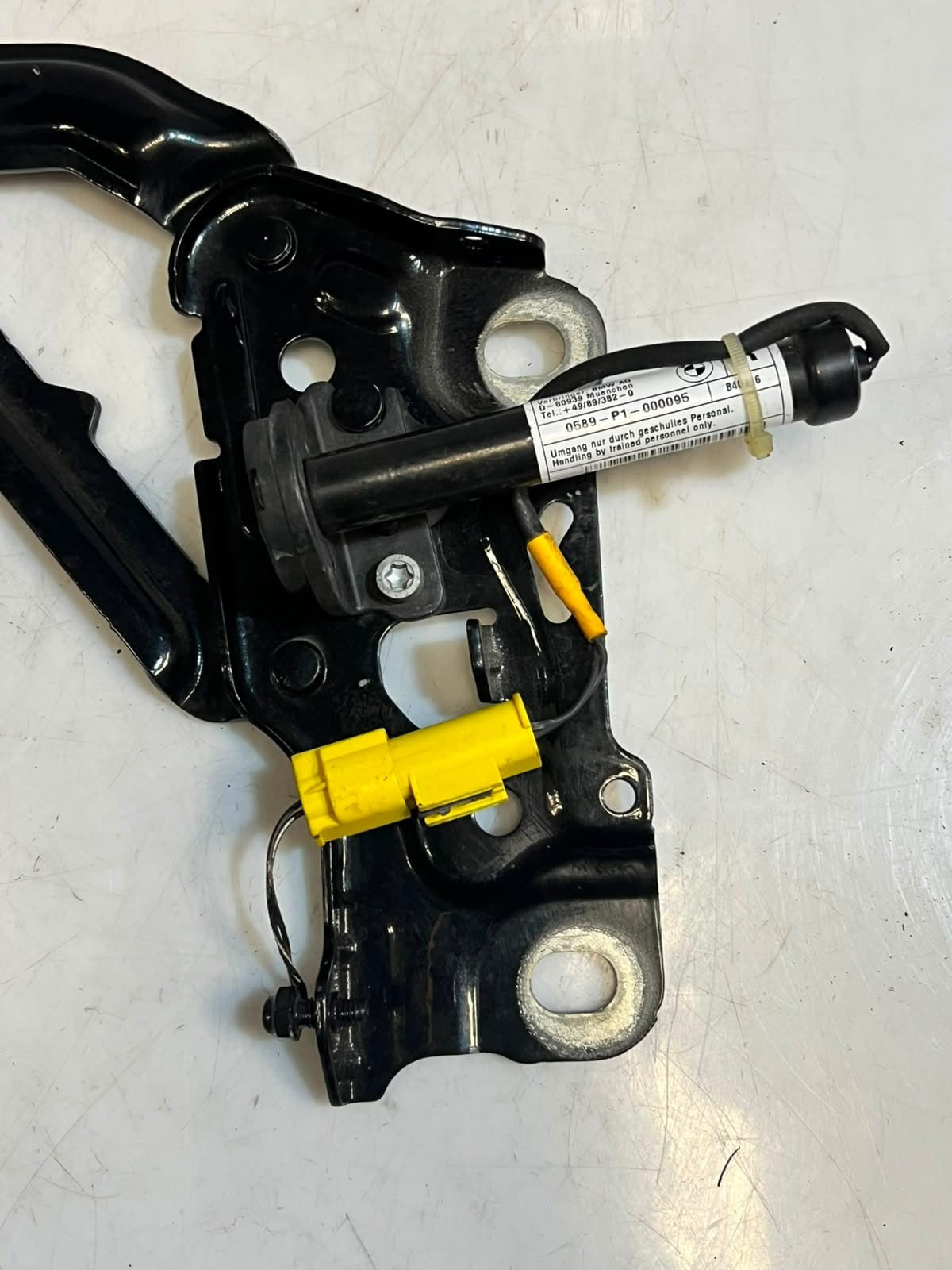 2016-2020 BMW 740i 7 Series G11 G12 750I ENGINE BONNET Hood Hinge 7347408 OEM