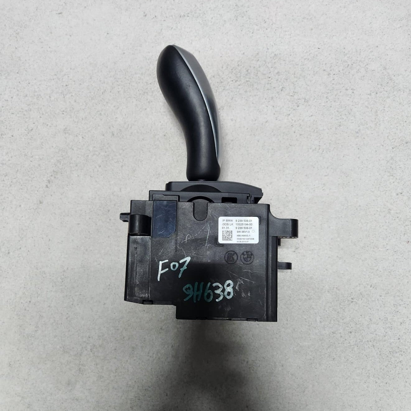 2010-2011 BMW X3 Automatic Gear Selector 9239506  X3 F25 and 5 Ser F10 F11 RHD