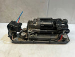 Bild in die Galerieansicht laden, 2010-2015 BMW 5' F01 F02 F10 F11 750Li Air Suspension Compressor 6794465 OEM