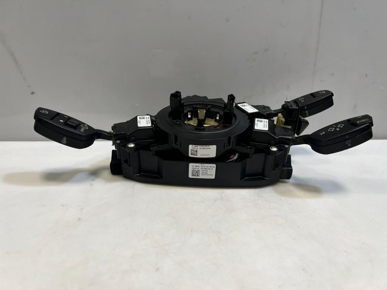 2003-2010 BMW E60 E61 E63 E64 Steering Column Switch Unit 9115165 OEM