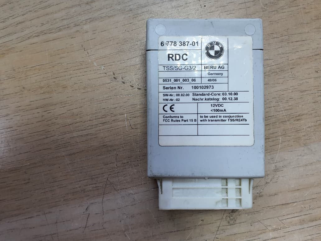 2003-2010 BMW E60 E63 E70 E90 E92 Tire Pressure Control Module RDC 6778387