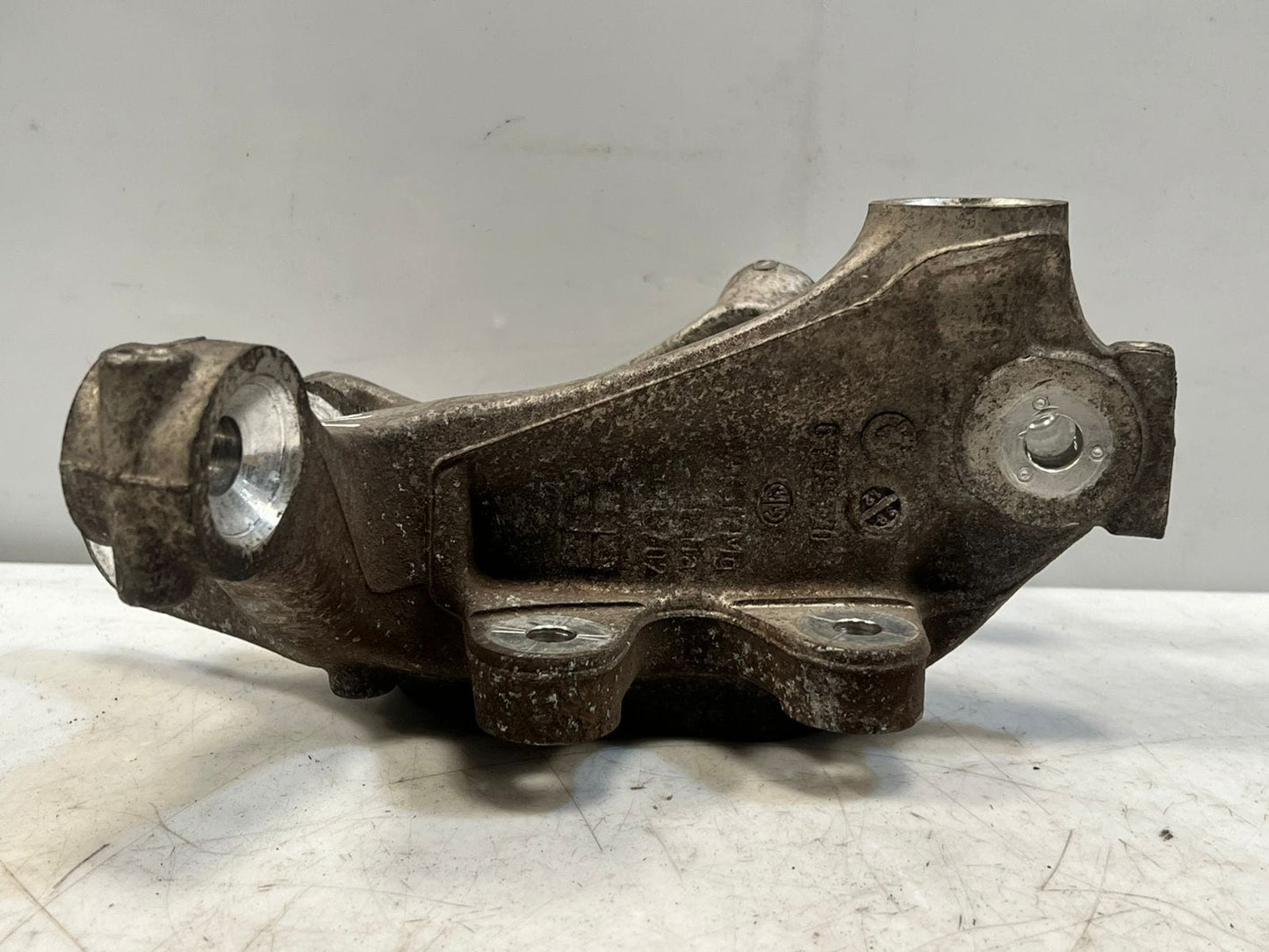 2011-2015 BMW 528i  5 Series F10 F11 AXLE Rear Wheel Bearing Hub 6793770 OEM