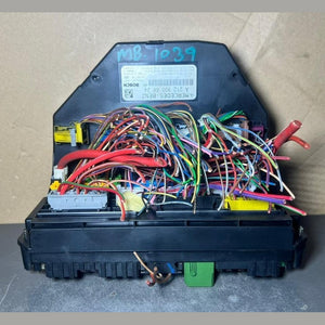 10-16 Mercedes-Benz W212 W204 Front SAM Module Relay Fuse Box A212 9006624 OEM