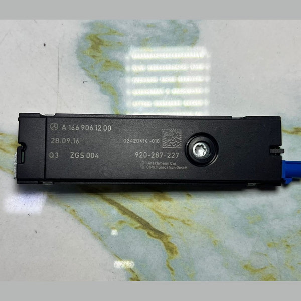 Mercedes Antenna Amplifier A1669061200 W66 GLS