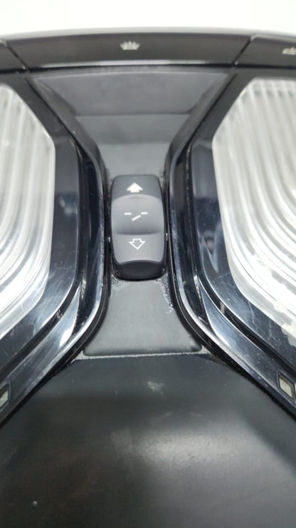 18-20 BMW 530e Roof Overhead Reading Dome Light 7937922 5 Series G30 G31 G38 OEM