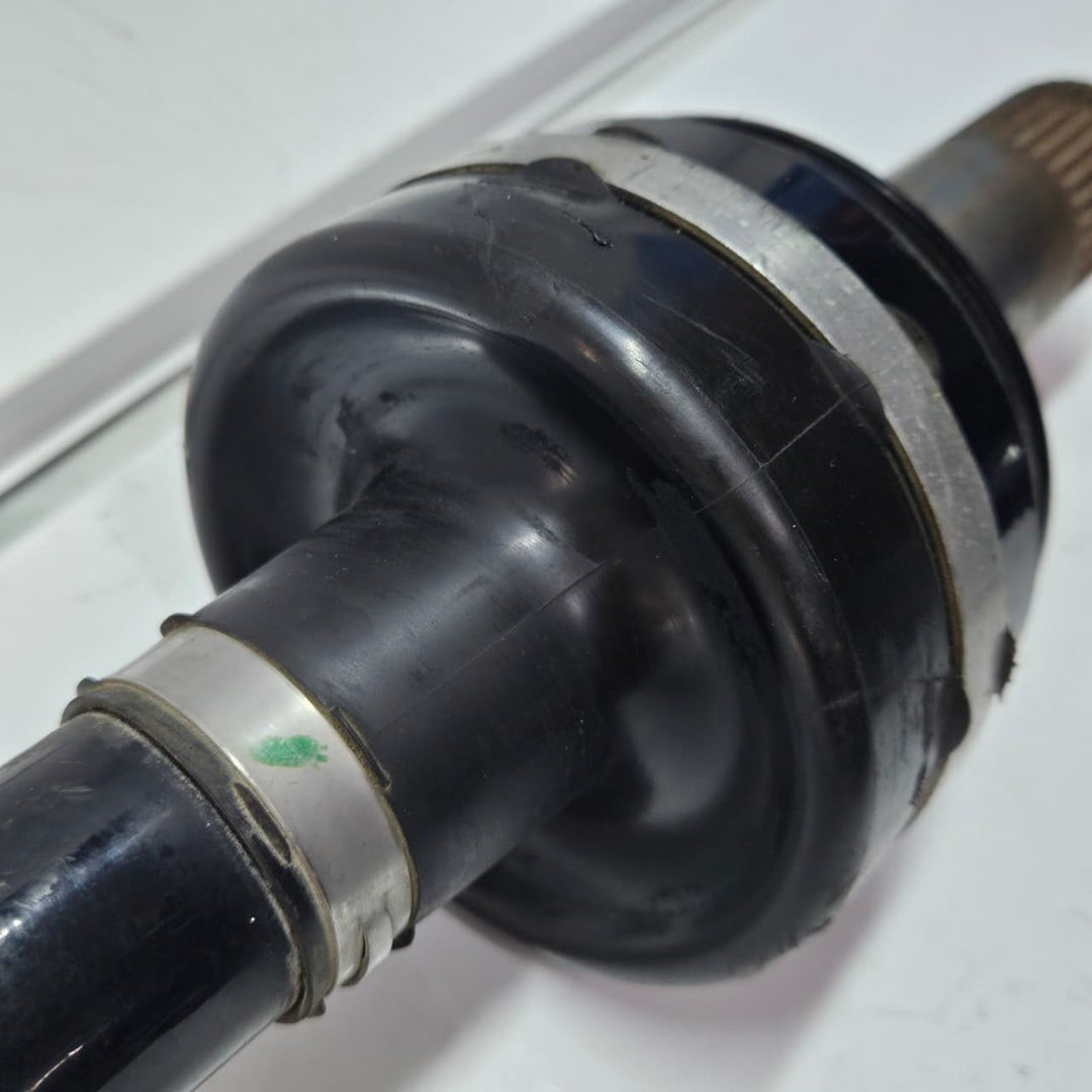 2016-2022 BMW 750i M760i xDrive Axle Shaft Rear Left 8639453