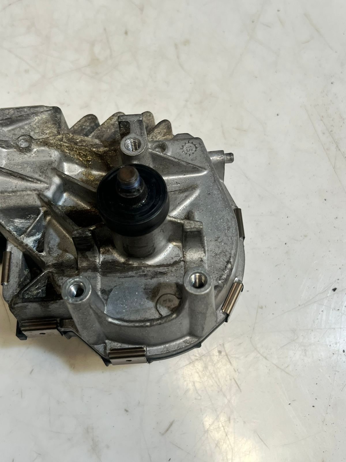 2009-2017 BMW 5 Series F10 F11 Front Wiper Motor And Linkage 7308772 OEM