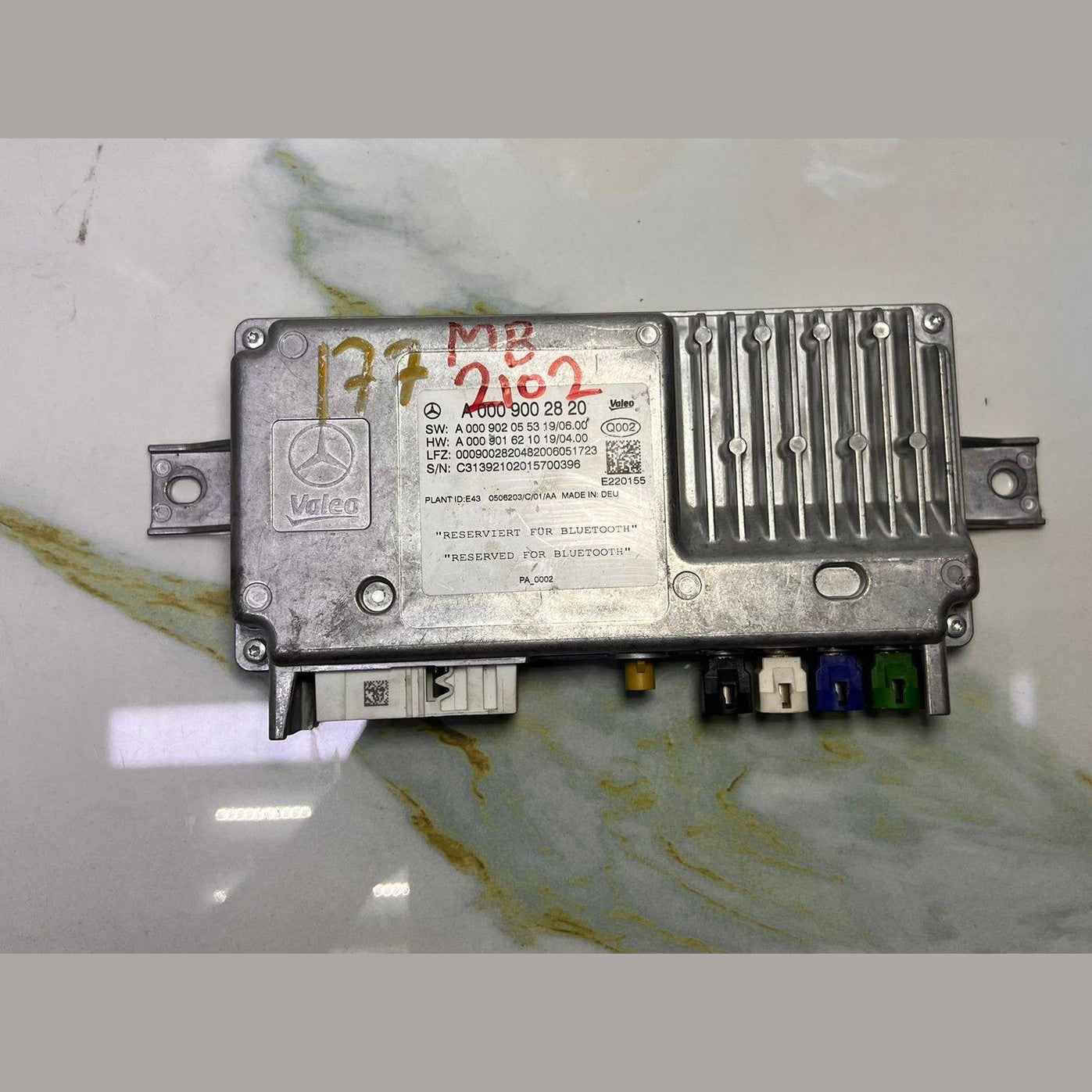 Mercedes-Benz Parking Aid Control Module A 000 900 28 20 GL350