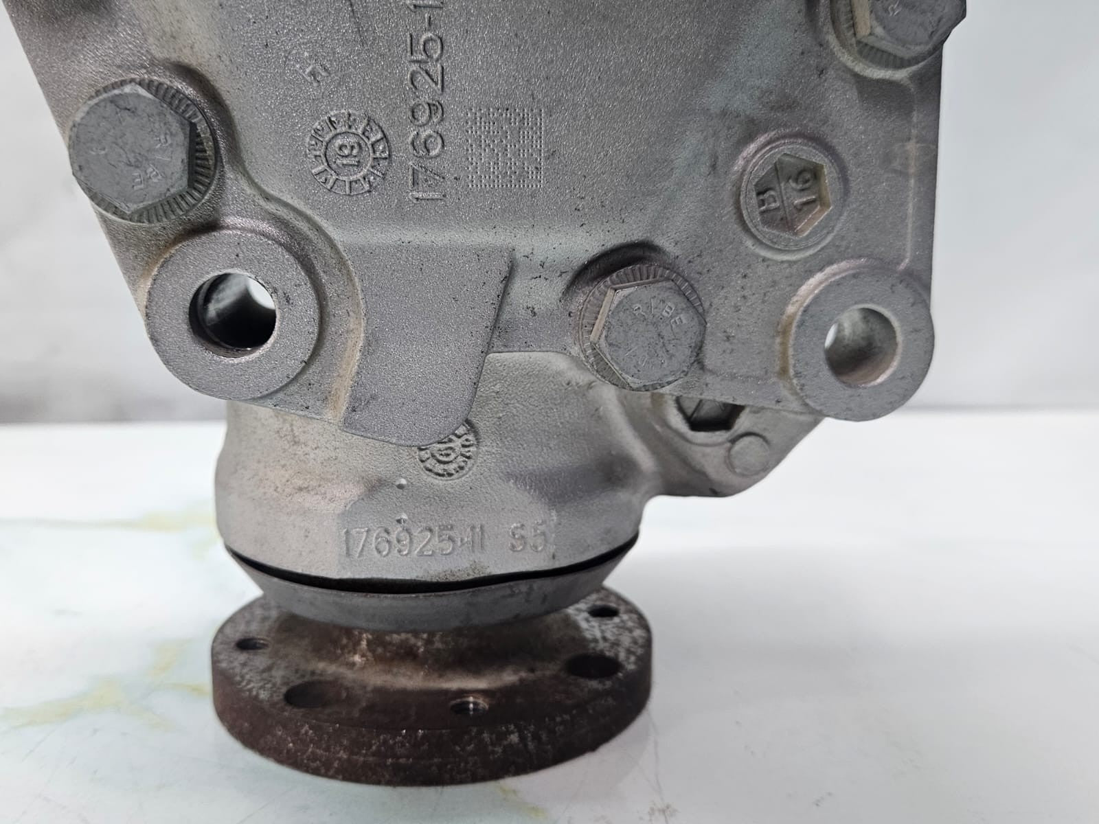 BMW G11 G12 G30 G31 F32 F36 7648878 Differential Front Axle Gearbox Ratio-2.56