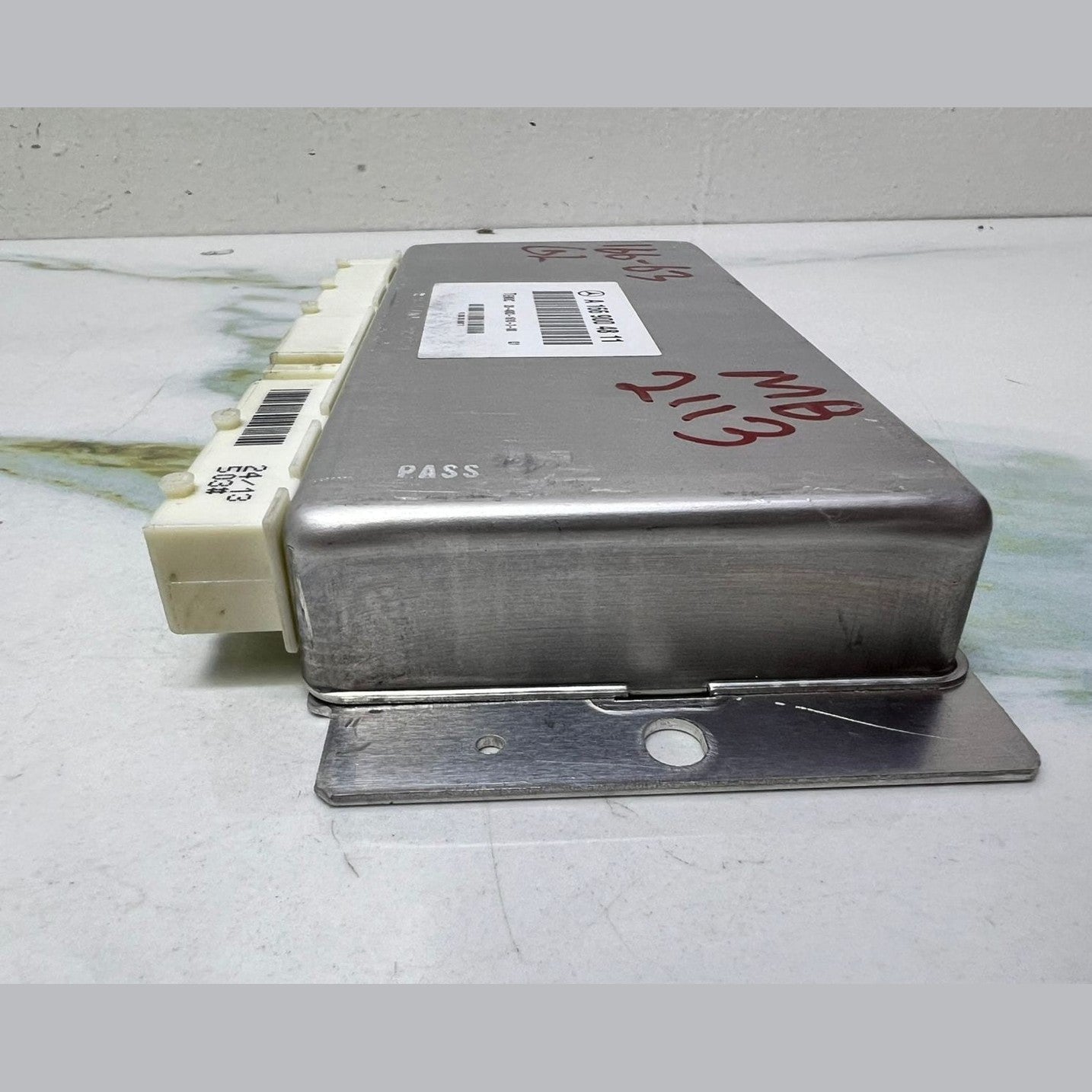 13-16 Mercedes GL63 AMG Air Suspension Control Module A1669004811 GL-Class W166