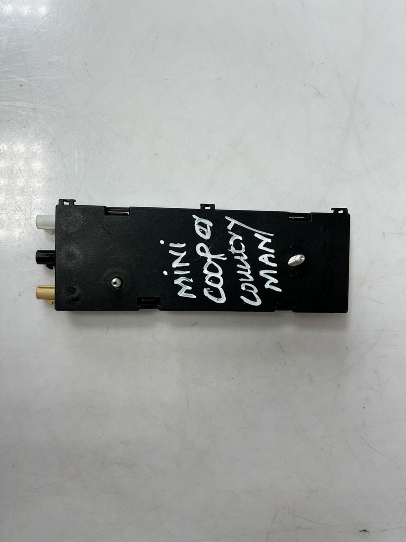 2011-16 Mini Cooper R60 Countryman Fm/Am Antenna Amplifier Diversity 9803855 OEM