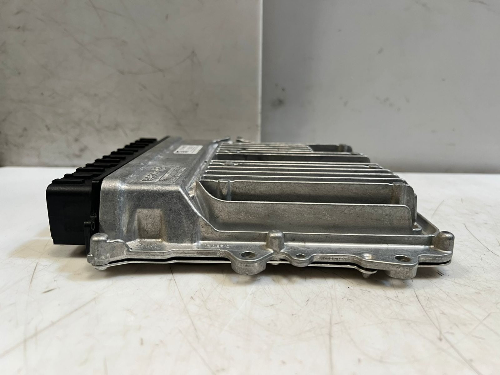 BMW 7 Series G11 G12 730d xDrive Engine Control Unit ECU SET DDE 8593720 OEM