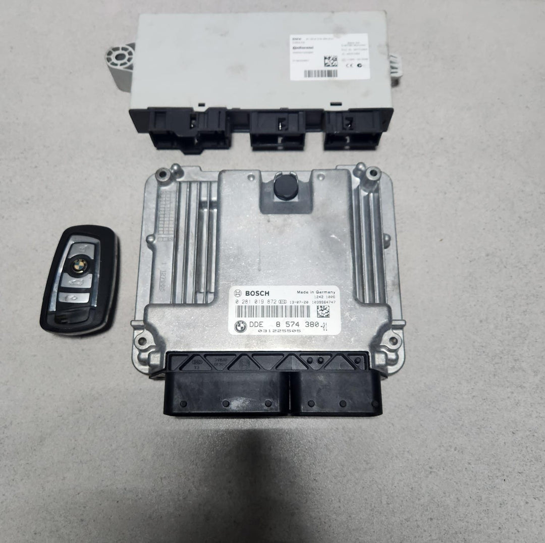 BMW Engine Control Unit DDE8574380 F10 F11 520D DIESEL X3 F25 ECU SET