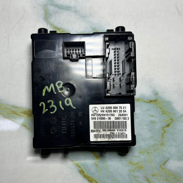 2015-2017 Mercedes C300 Air Conditioner Control Module A2059007521 W205 C-Class