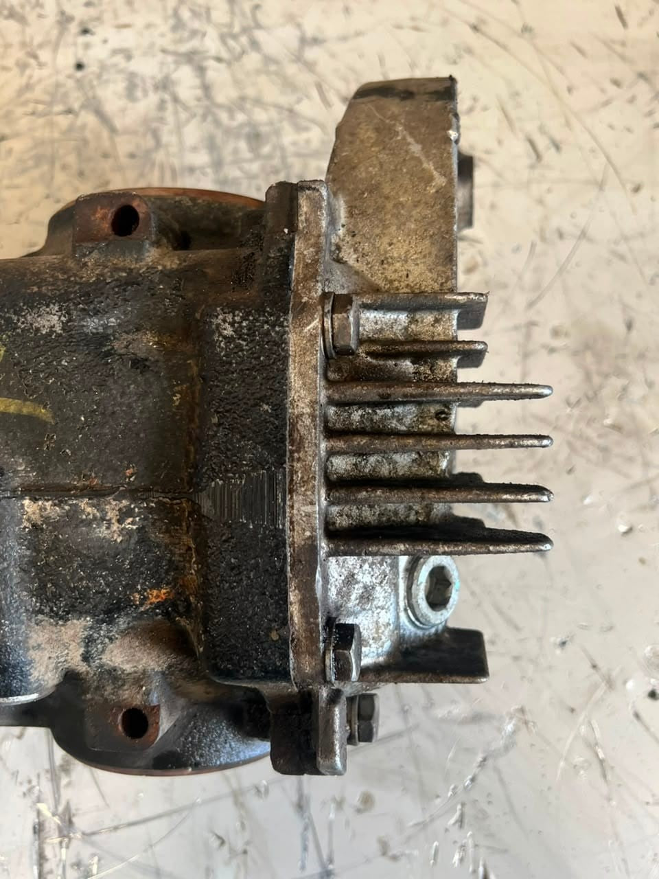 2000-2006 BMW X5 X4 X3 X6 X1 E53 3.0i 4.10 ratio Rear Differential 7524888 OEM