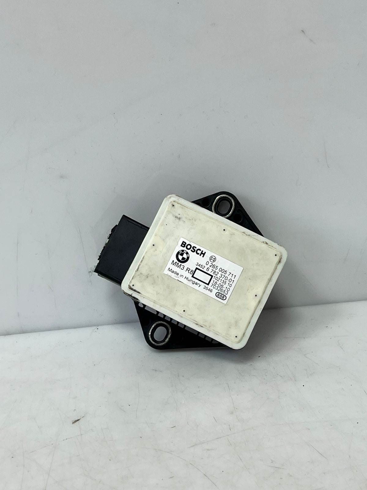BMW E60, E65, E70 X5, and E90 Yaw Rate Speed Sensor 6782370 OEM