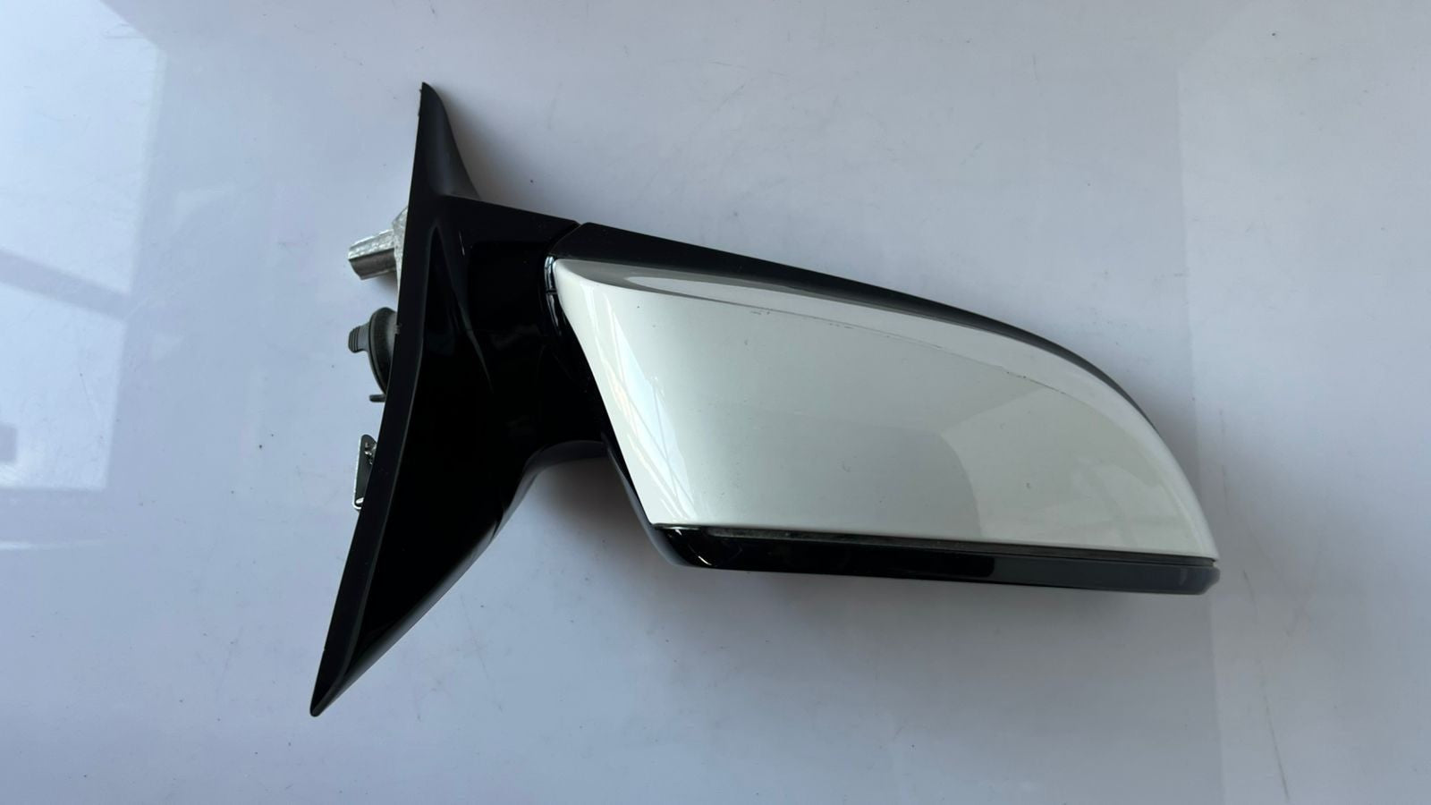 2013-2015 BMW F30 320i xDrive Side View Mirror 021185 WHITE RHD 