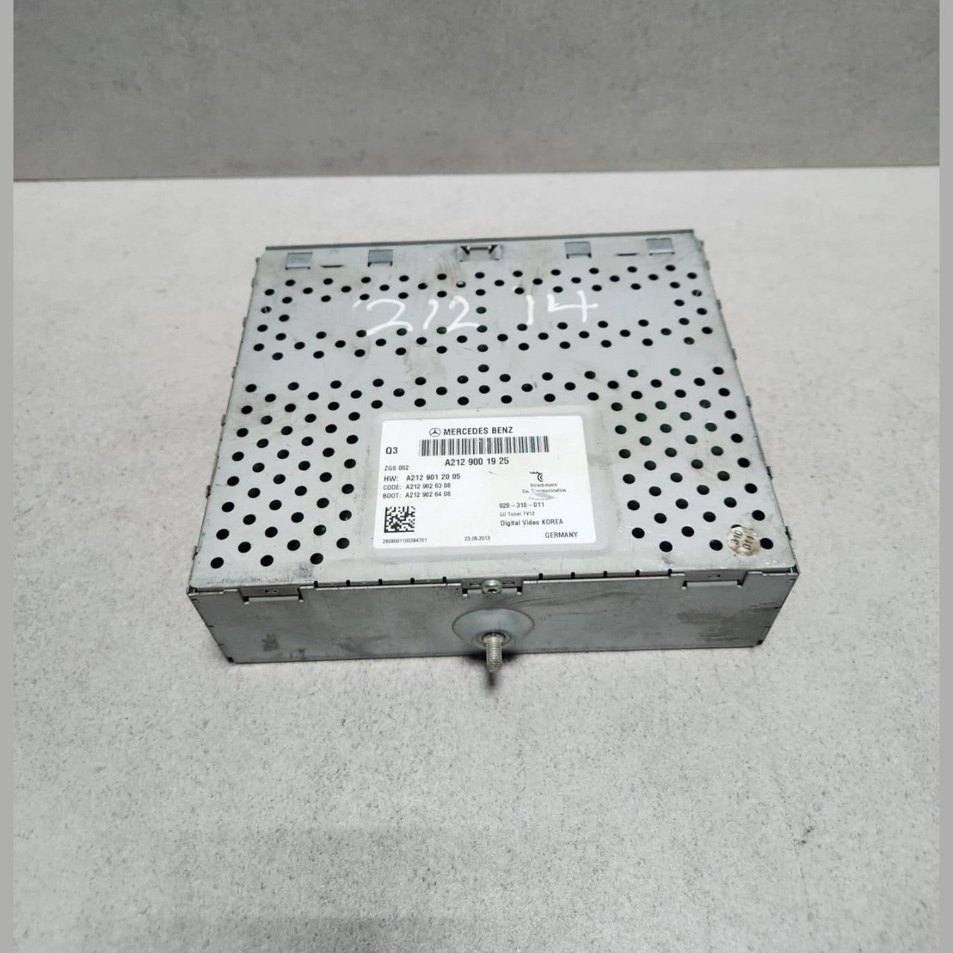 Benz Tv Tuner A2129001925 E-Class W212 S212 and CLS-Class C218