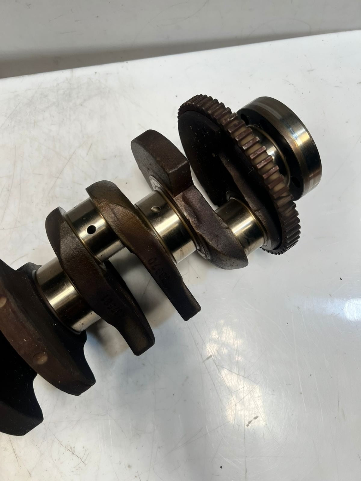 2002 BMW 320i 5 Series E39, E60, E61 M54B22 2.2 170HP Crankshaft 1437581 OEM