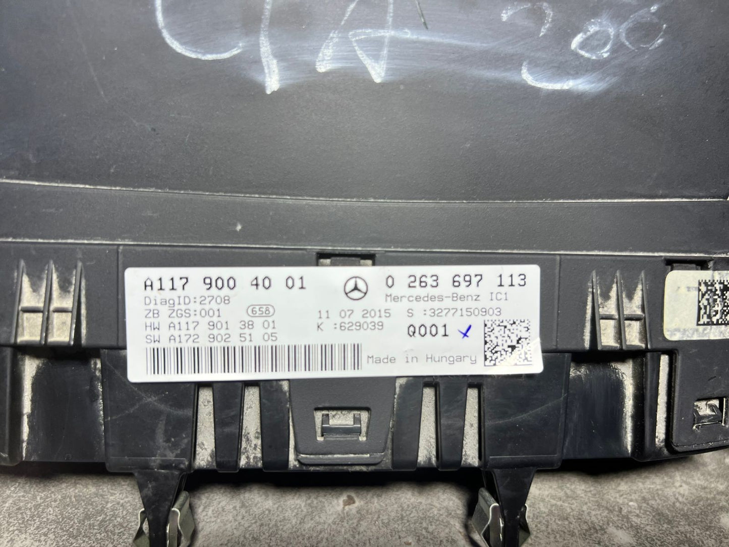 14-17 Mercedes-Benz W117 CLA Instrument Cluster Speedometer A117 9004001 OEM