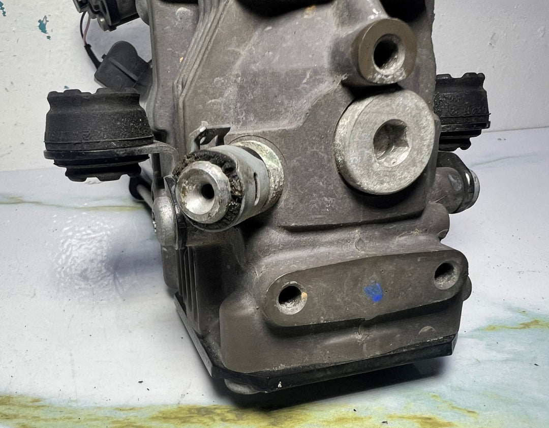 Mercedes W251 R-Class R350 Airmatic Air Suspension Compressor Pump A251 3202404
