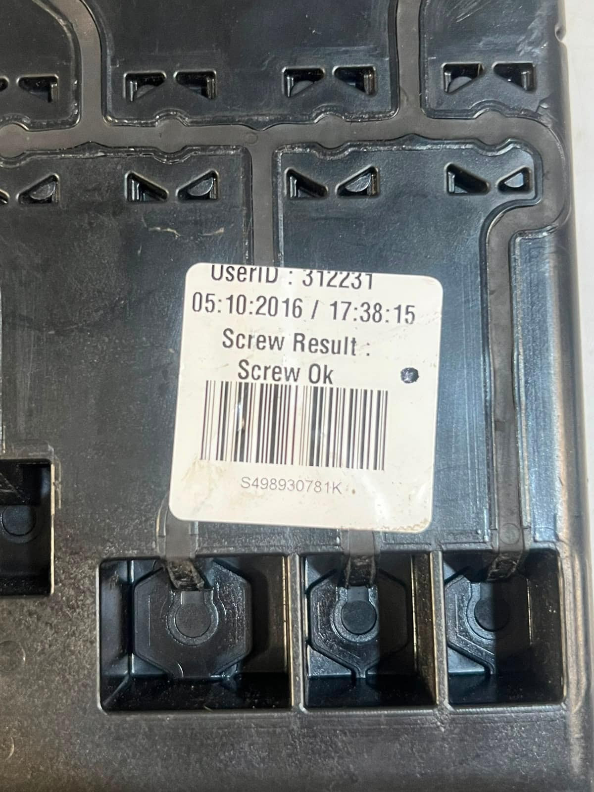 BMW X1 F46 F45 F48 F49 F54 MINI F55 F56 Fuse Box Junction Terminal Box 9321022