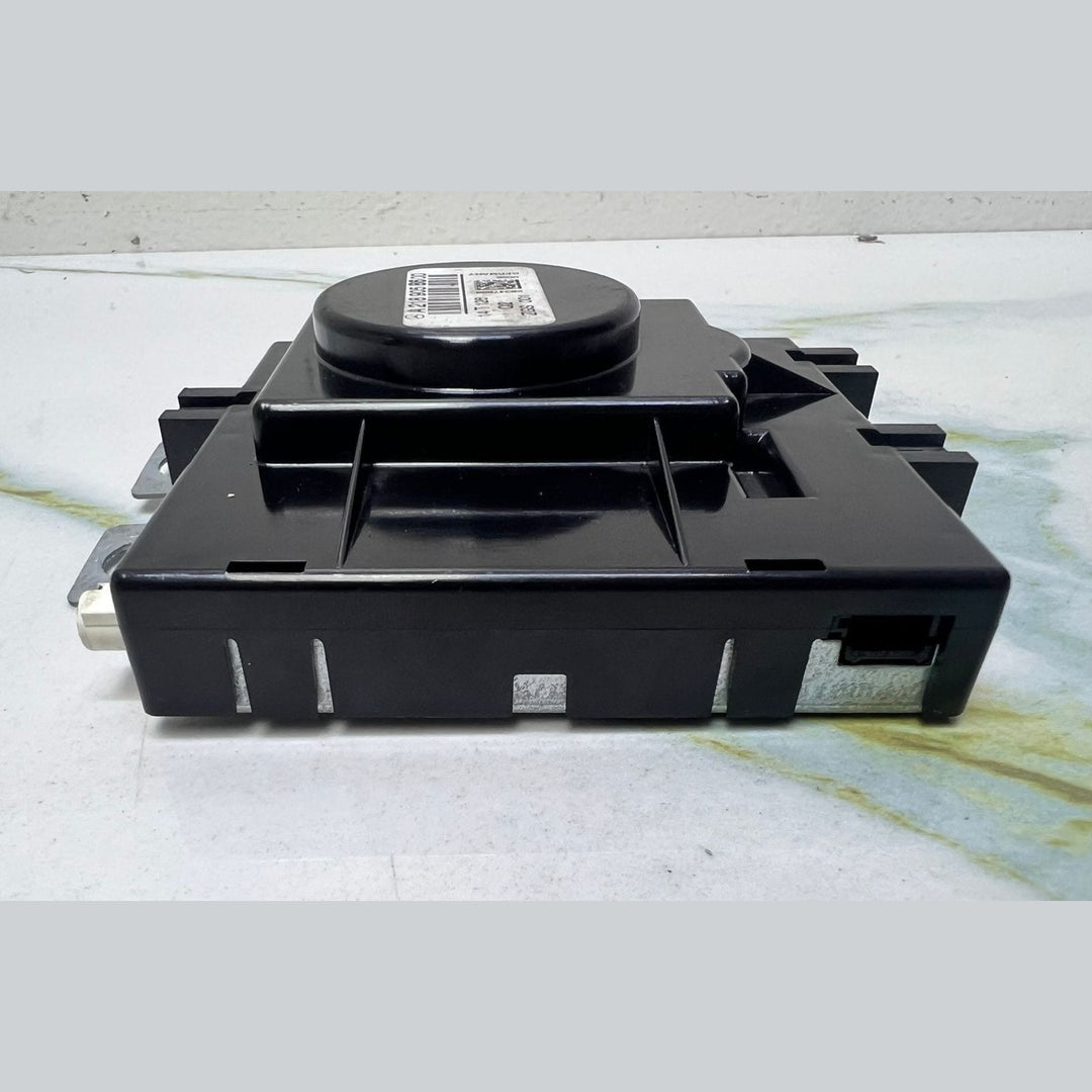 Mercedes Antenna Amplifier A2189058600 CLS-Class W218