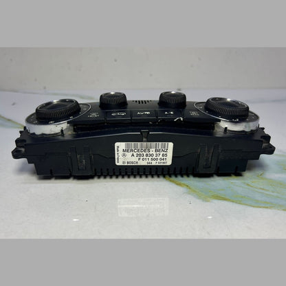 2004-2005 Mercedes-Benz C240 Climate Control Unit A2038303785 C-Class W203