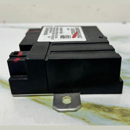 Mercedes-Benz Fuel Pump Computer Control Module A 000 900 24 14 GLC350