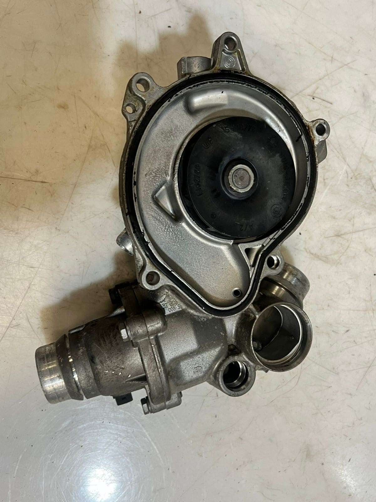 2006-2010 BMW X5 4.8L 5 Series E60 E61 550i E63 E65 Water Pump 7531859 OEM