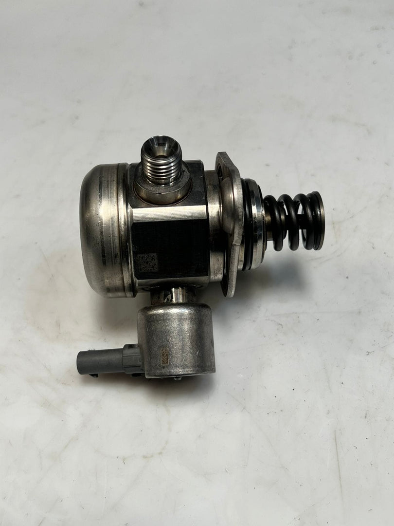 2013 BMW 135i F20 F22 F30 F31 F32 F10 F11 E84 High Pressure Fuel Pump 8604231