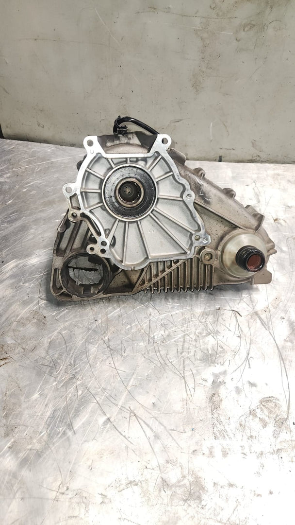 2007-2013 BMW X5 Transfer Case 7574777 X5 E70 ATC 700 USED 90K KM