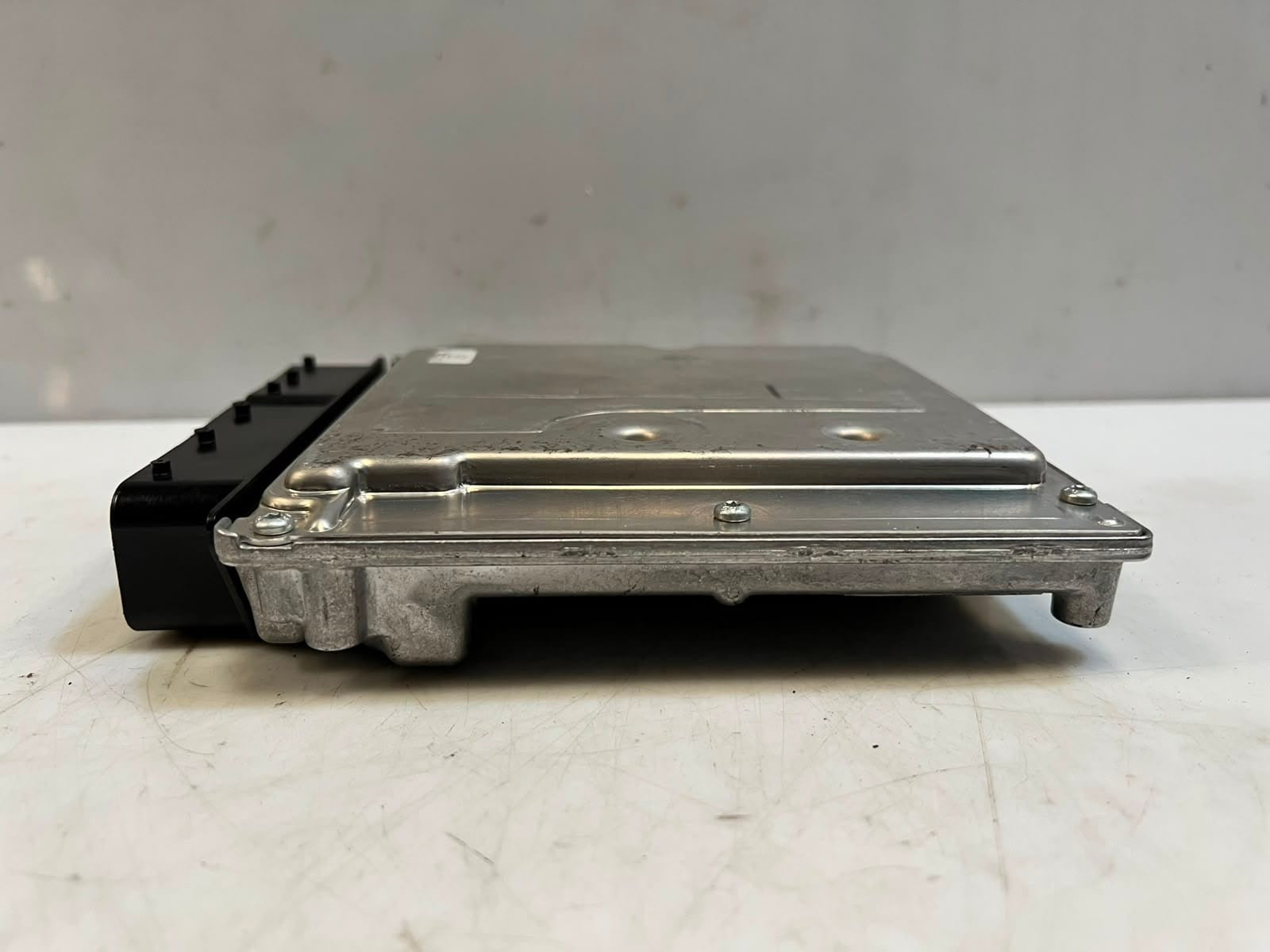 BMW 1 Series E81 E87 3' E90 E91 Engine Control Unit ECU ONLY 7585247 OEM