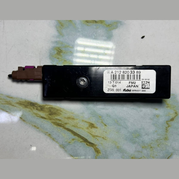Mercedes Antenna Amplifier A2128203389 E-Class W212 and CLS-Class W218