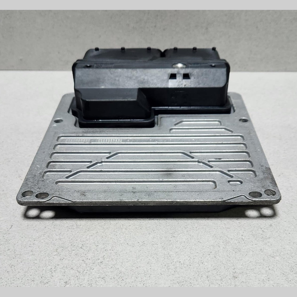 2011-2012 Mercedes-Benz C180 Engine Control Unit A2710108847